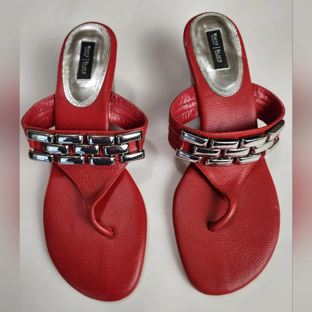 WHBM Red Leather Heavy Chain Accent Wedge Thong Sandals Size 10M